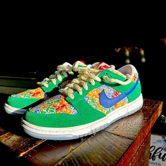 Nike Other - Nike Dunk Low Foam Finger used lots of life accept offers